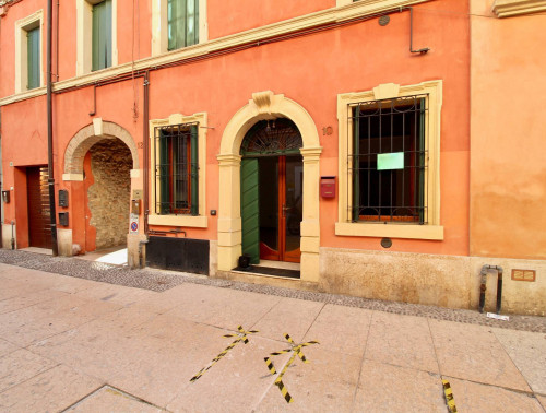 Studio/Ufficio in affitto a Valeggio sul Mincio