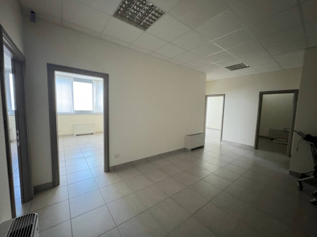 Studio/Ufficio in affitto a Peschiera del Garda