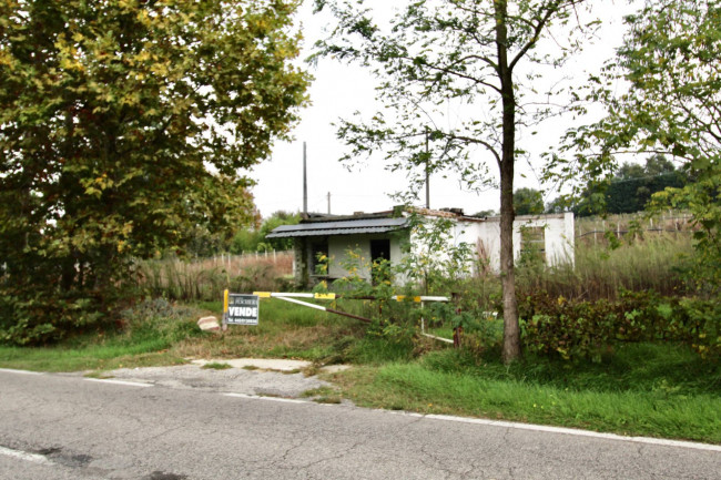 Terreno agricolo in vendita a Valeggio Sul Mincio (VR)