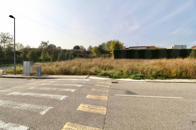 Terreno edificabile in vendita a Cavalcaselle, Castelnuovo Del Garda (VR)