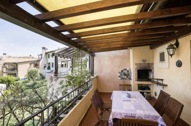 Appartamento in vendita a Peschiera del Garda