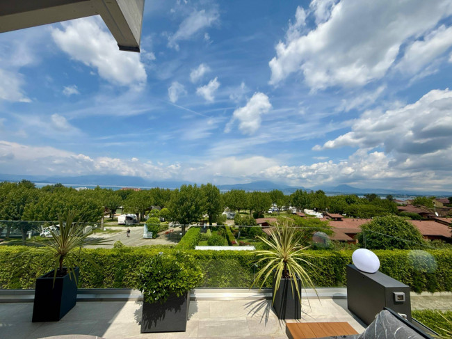 Appartamento in affitto a Peschiera del Garda