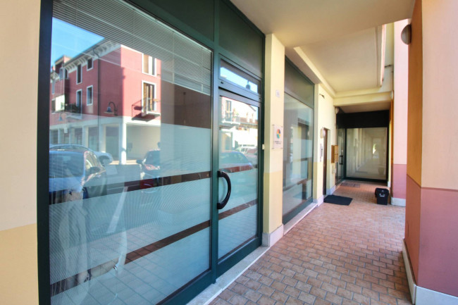 Immobile Commerciale in vendita a Bussolengo