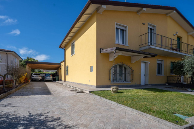  zu kauf in Peschiera del Garda