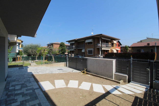 Appartamento in vendita a Peschiera del Garda