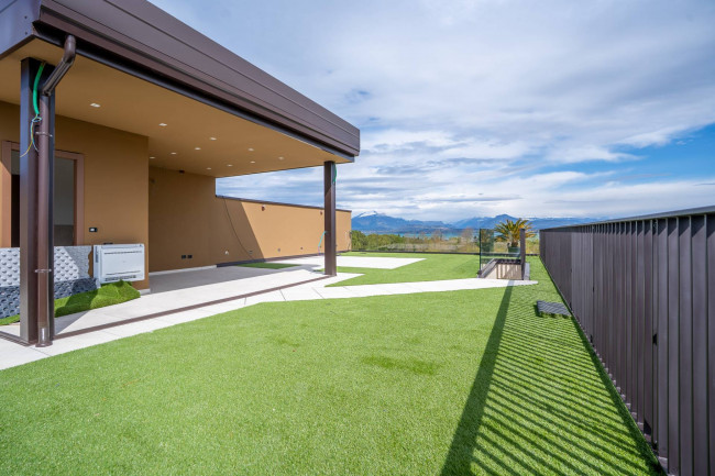 Penthouse for sale in Peschiera del Garda