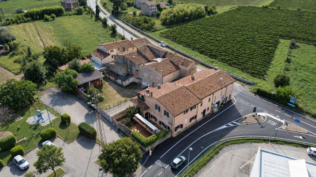 Ristorante-Bar in vendita a Sona