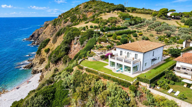 Villa in vendita a Piombino