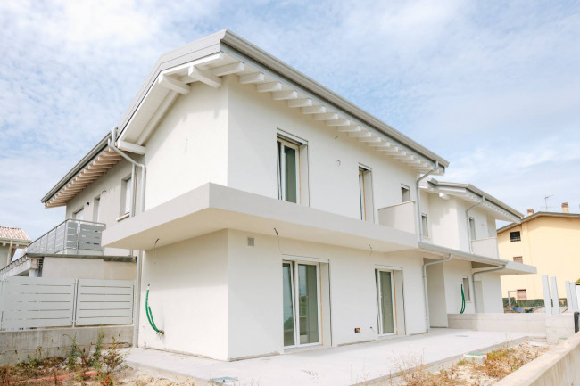 Cantiere a Desenzano del Garda