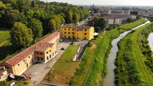 Residence in vendita a Lonigo (VI)