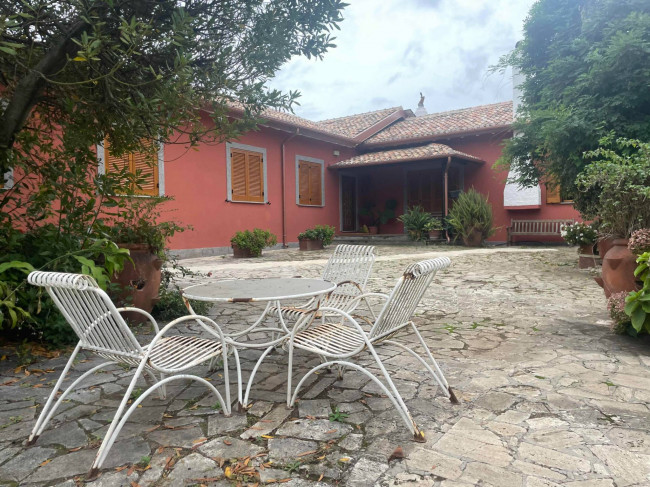 Villa in vendita a Velletri (RM)