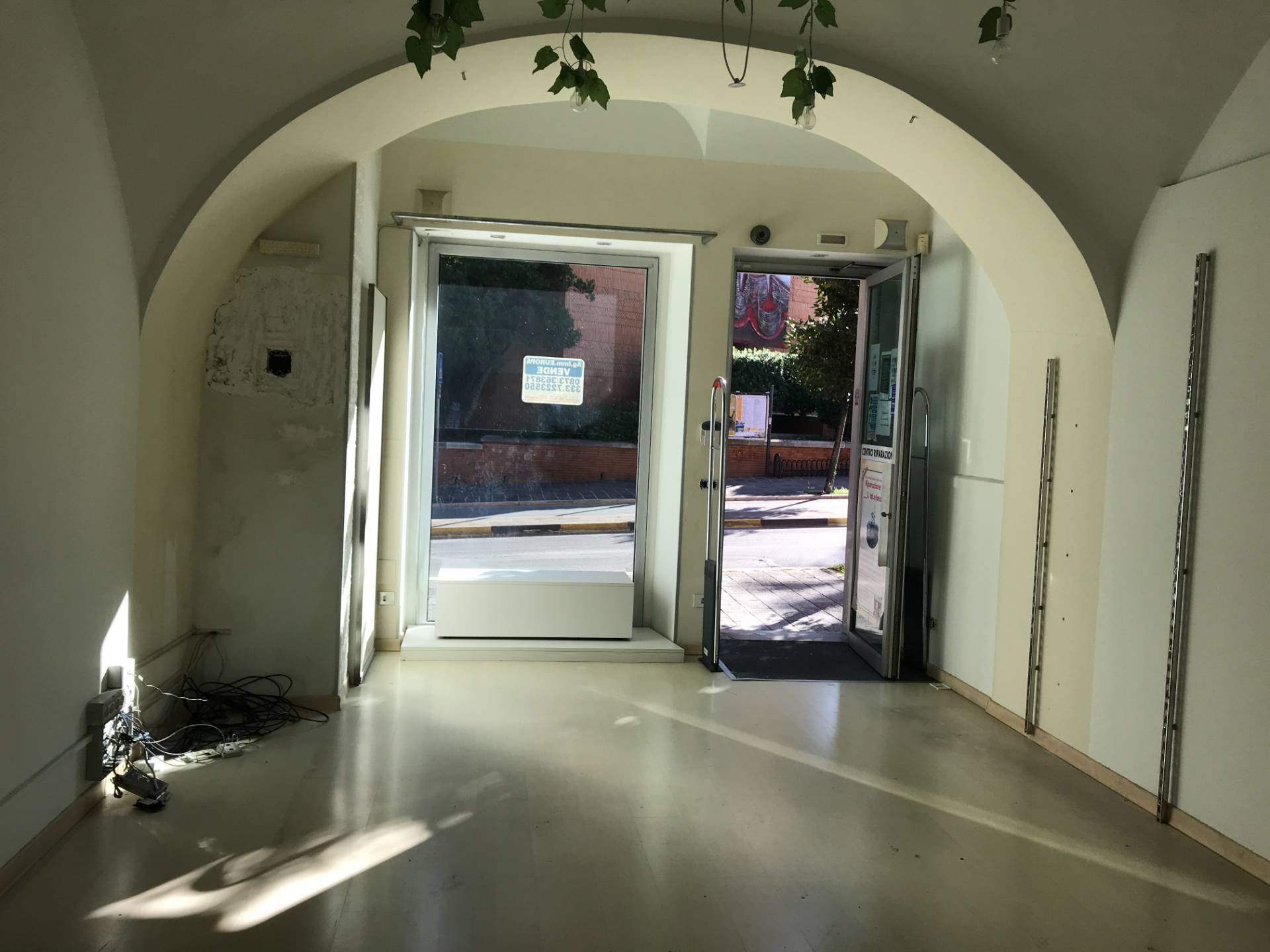 Fondo commerciale in vendita a Vasto (CH)