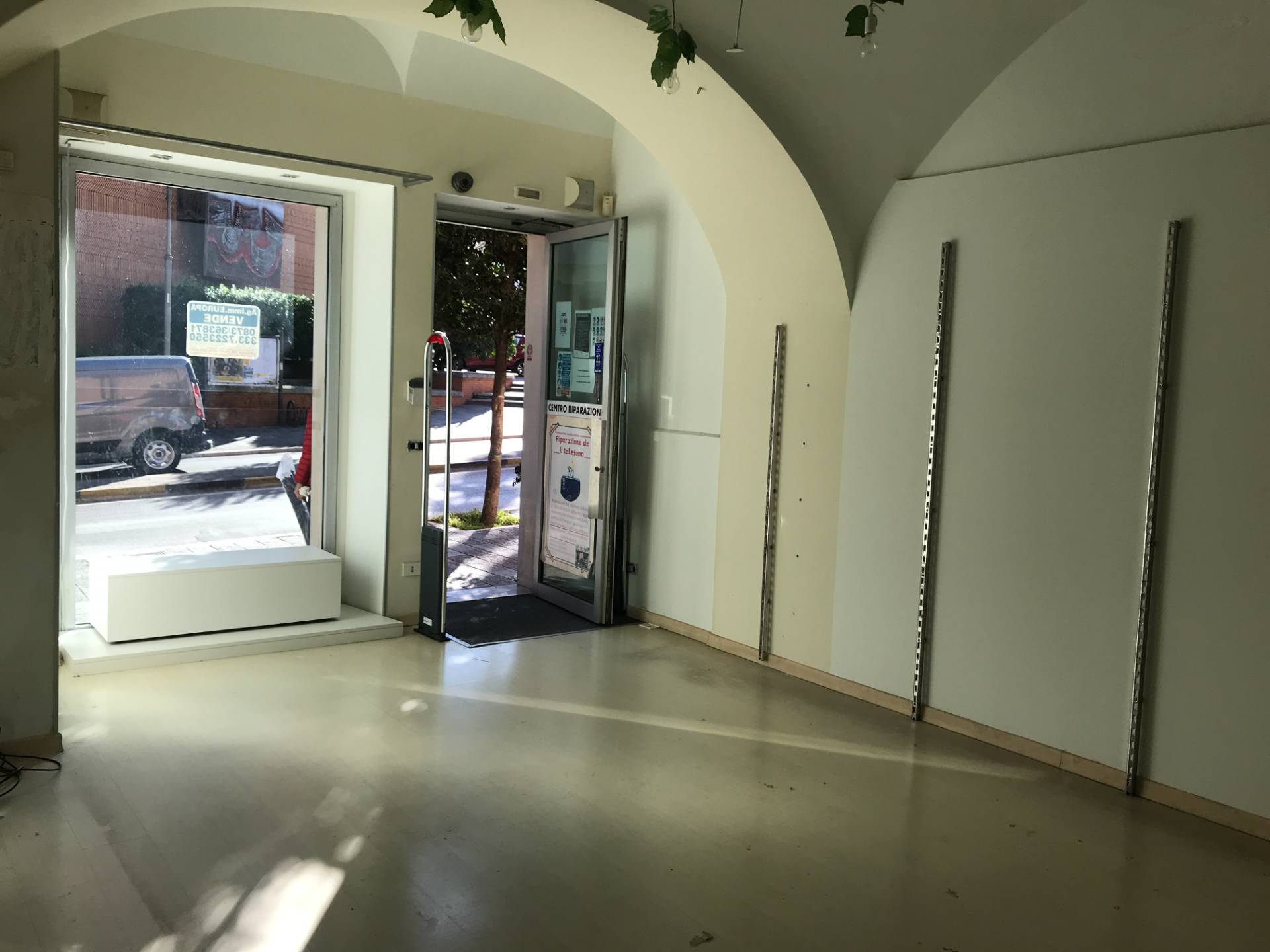 Fondo commerciale in vendita a Vasto (CH)