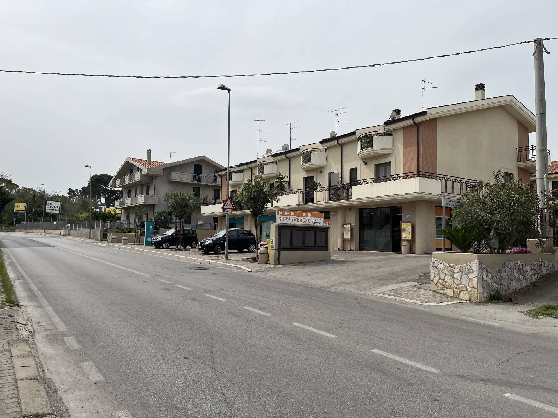 Fondo commerciale in vendita a Vasto (CH)