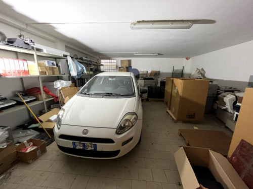 Garage/Box/Posto auto in vendita a Vasto (CH)