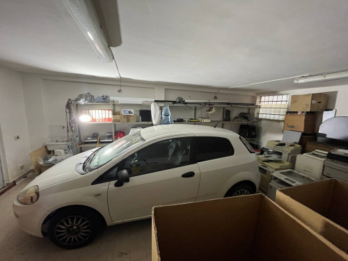 Garage/Box/Posto auto in vendita a Vasto (CH)