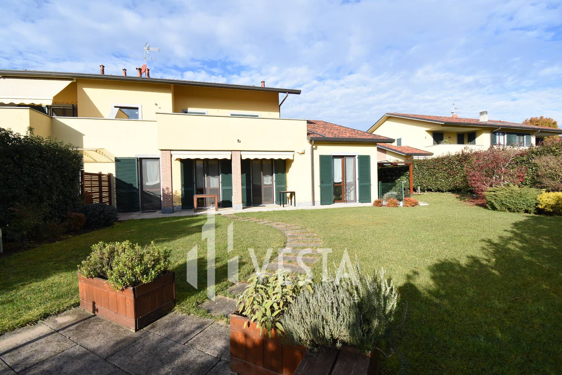 Appartamento in vendita a Montevecchia (LC)