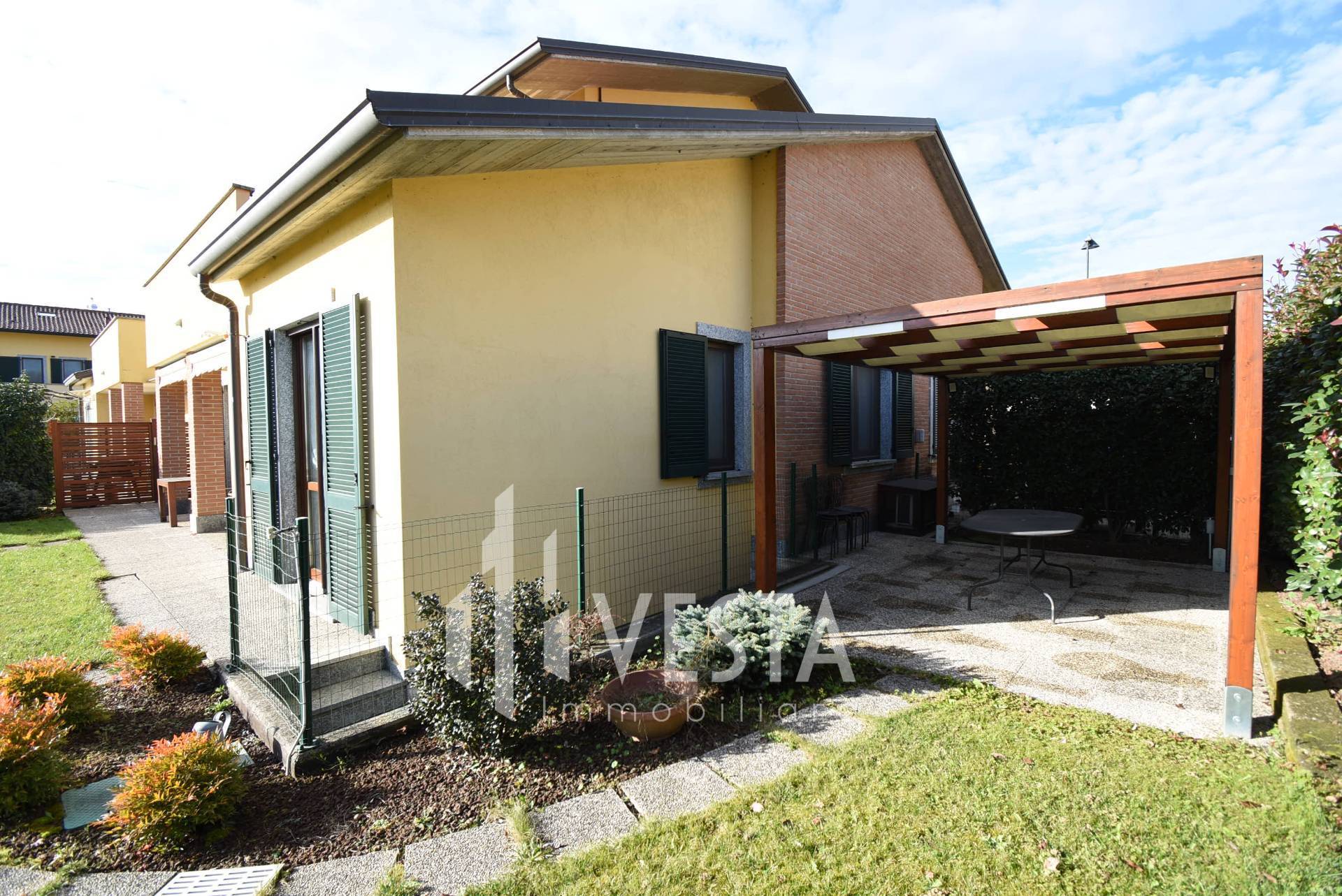 Appartamento in vendita a Montevecchia (LC)