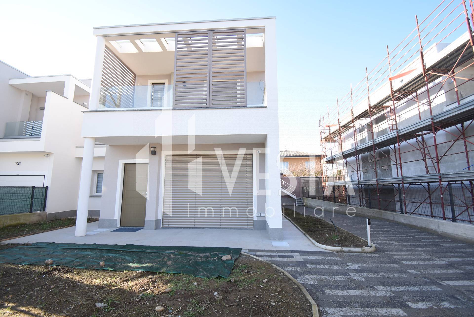 Casa semi-indipendente in vendita a Lomagna (LC)