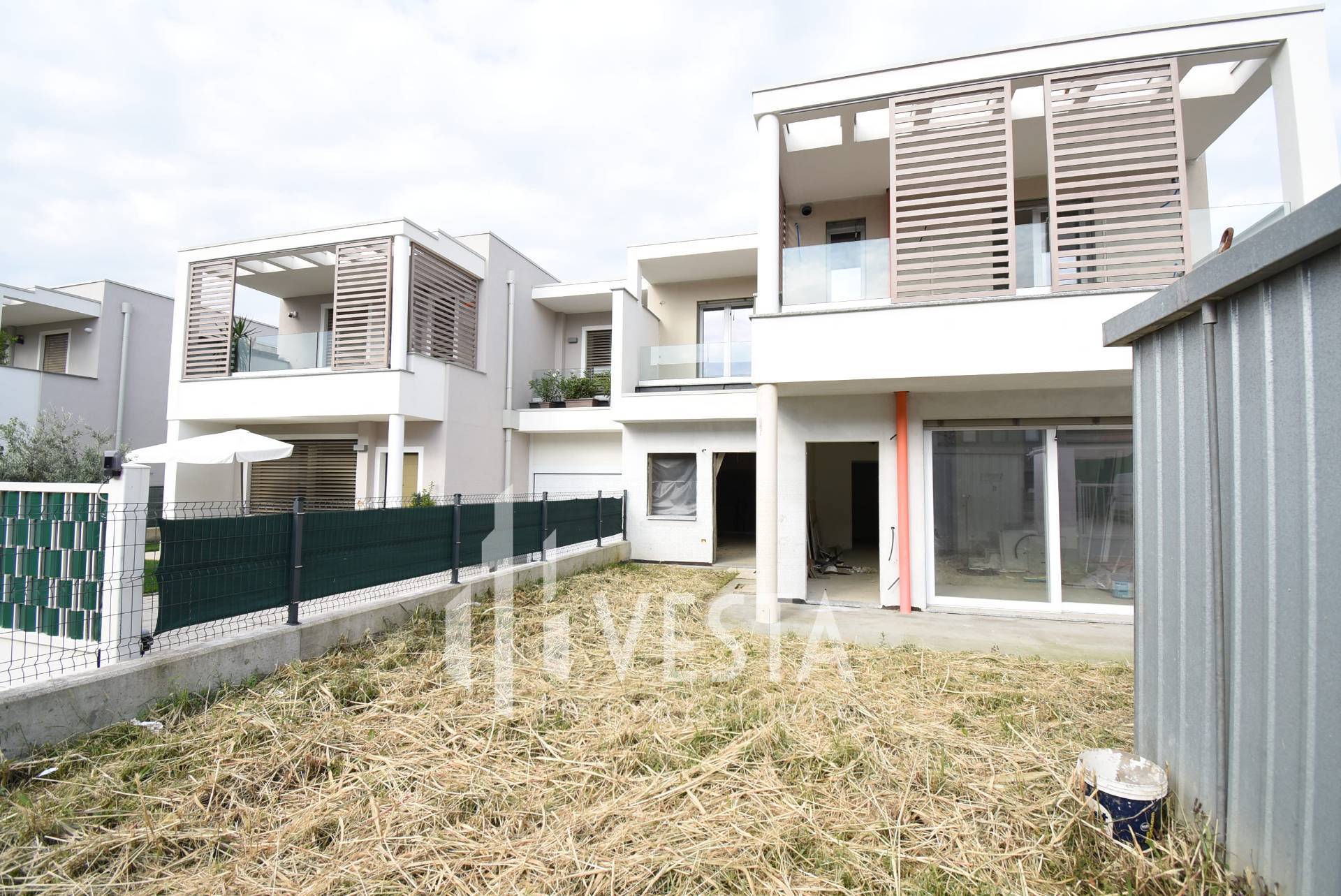Casa semi-indipendente in vendita a Lomagna (LC)