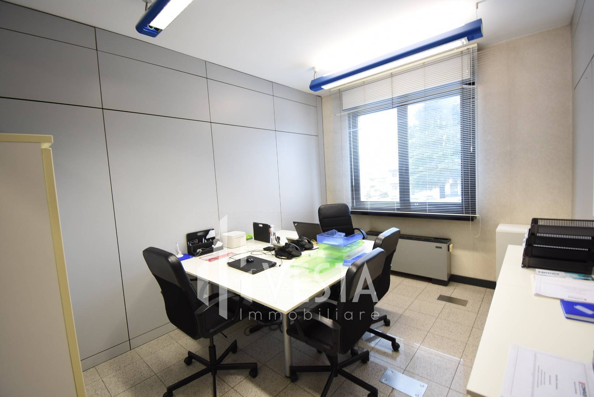 Ufficio in affitto a Merate (LC)