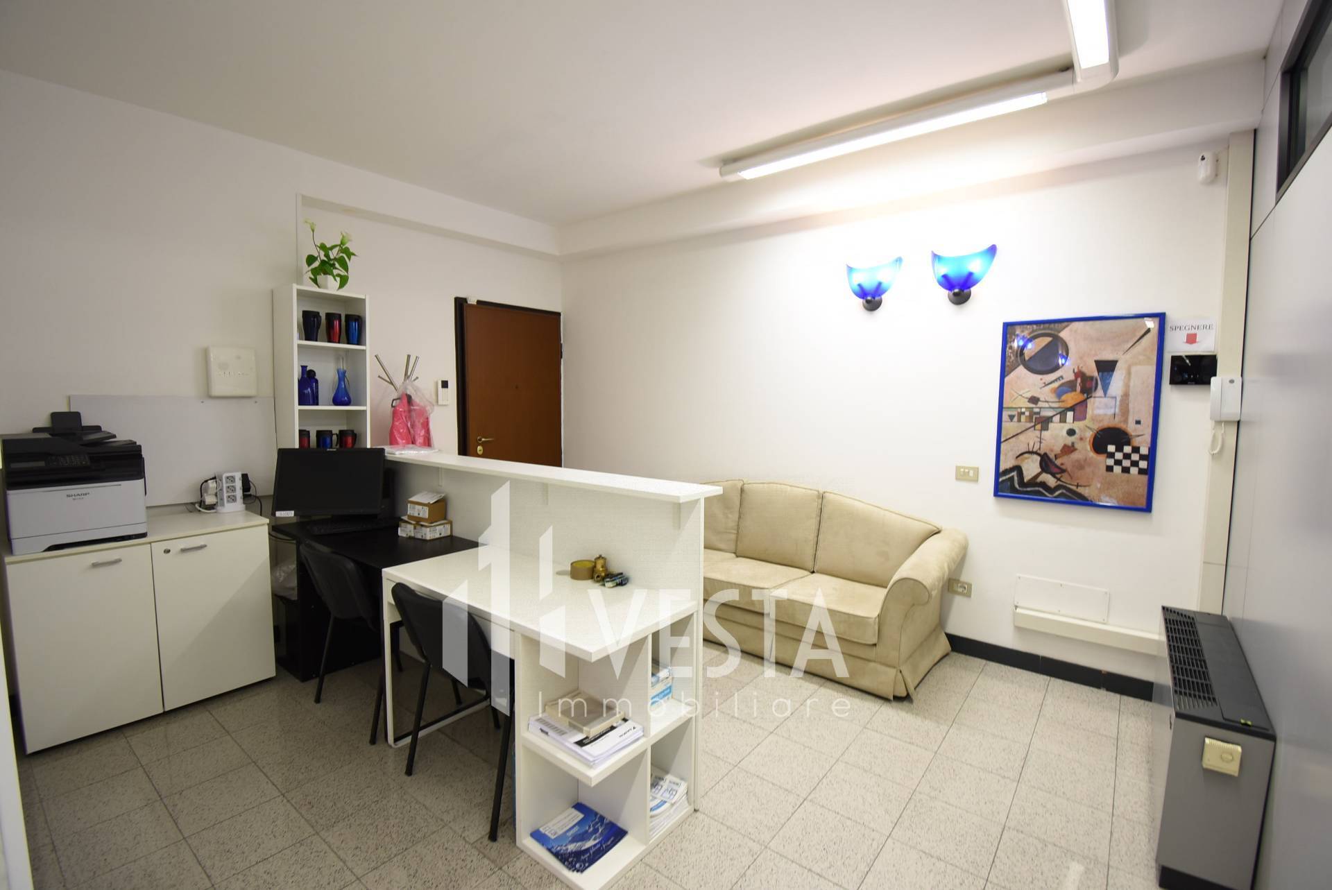 Ufficio in affitto a Merate (LC)