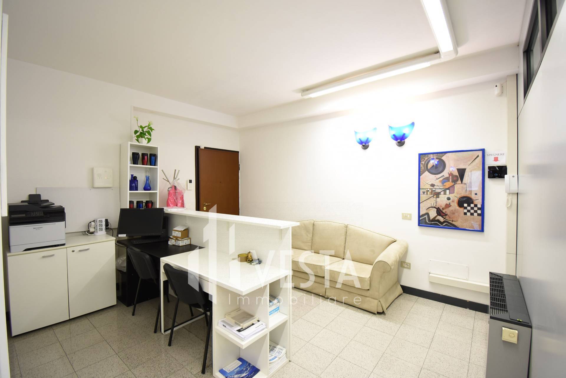 Ufficio in affitto a Merate (LC)