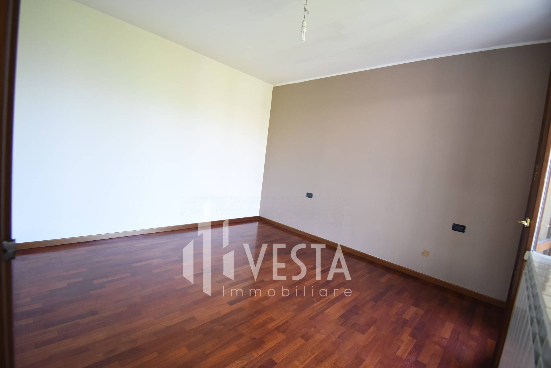 Appartamento in vendita a Airuno (LC)