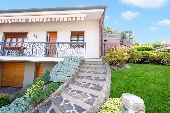 Villa bifamiliare a Paderno d'Adda
