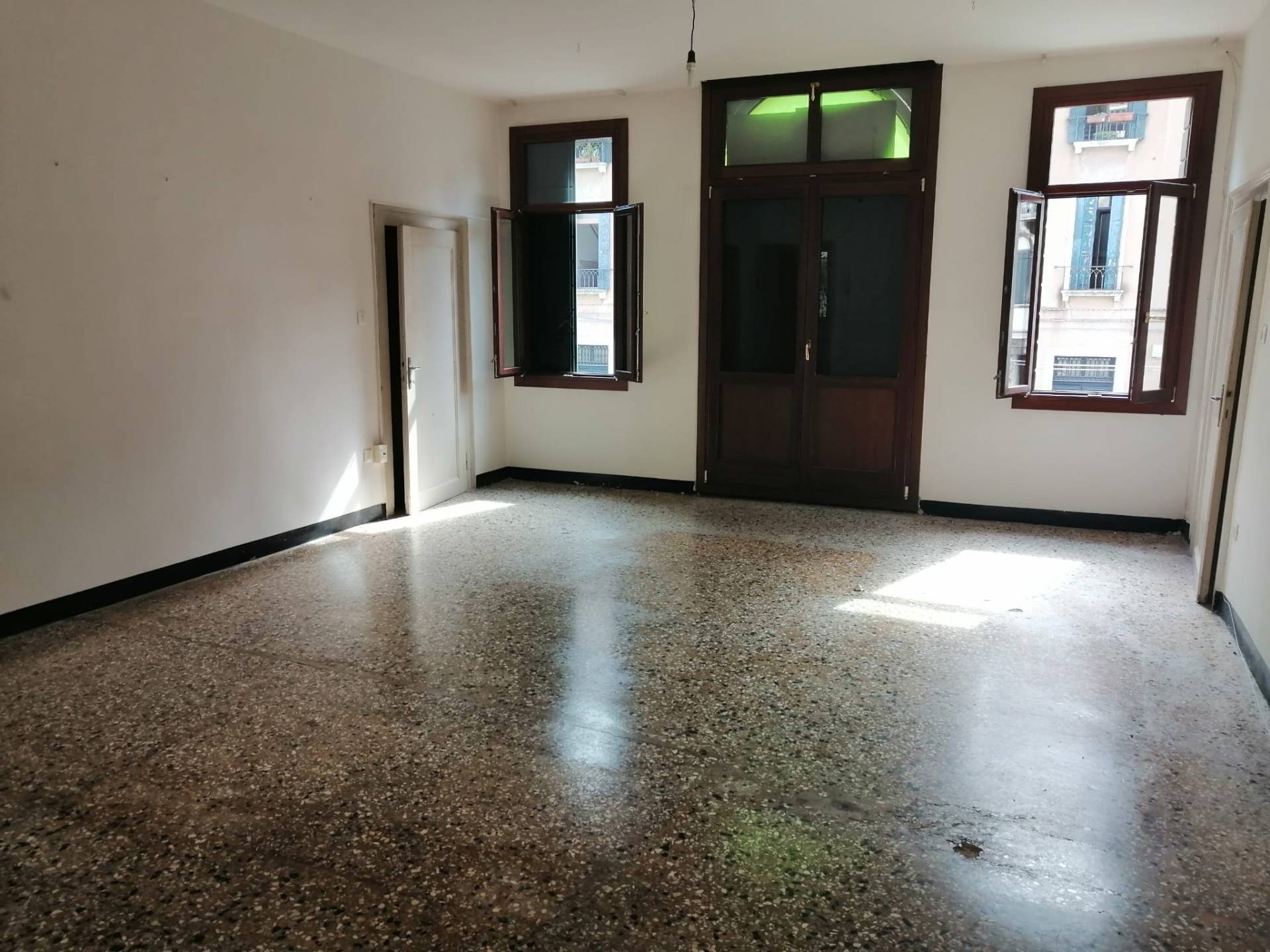 Piano nobile in affitto a Venezia
