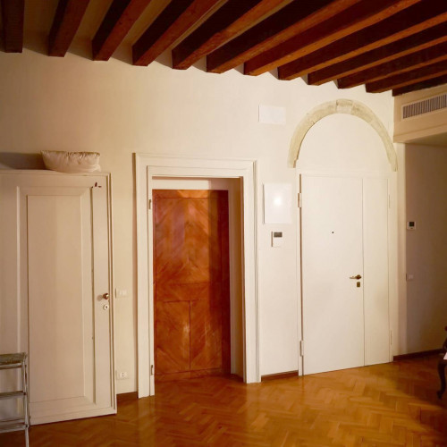 Piano nobile in affitto a Venezia
