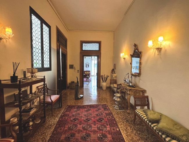 Piano nobile in vendita a Venezia
