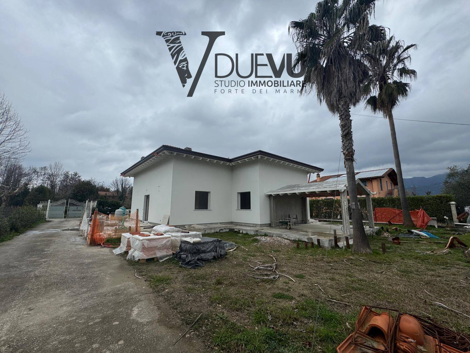 Foto - Villa In Vendita  Pietrasanta