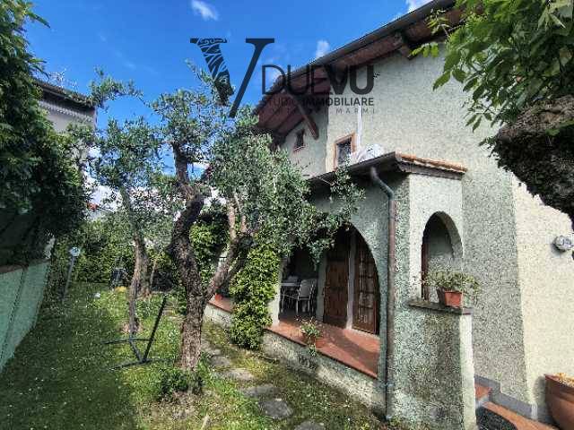 Foto - Indipendente In Vendita  Forte Dei Marmi