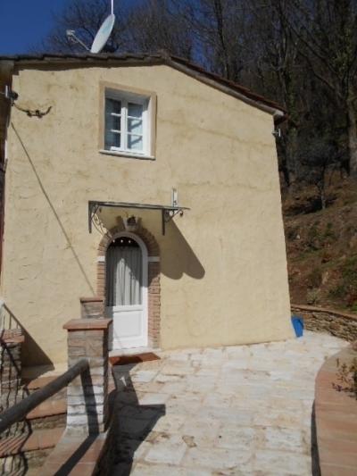 Porzione di casa in vendita a Seravezza (LU)