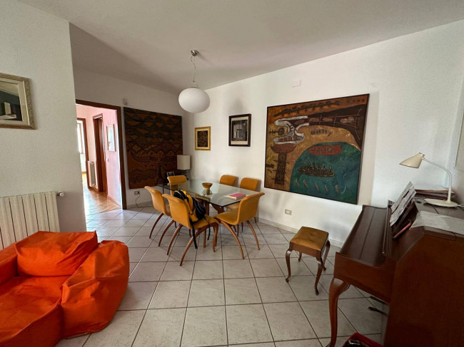 Apartment for Sale to Seravezza