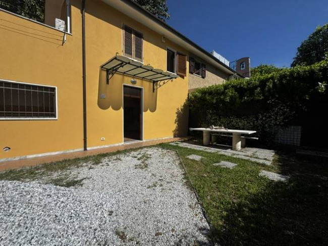  for Sale to Pietrasanta