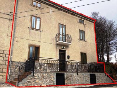Casolare Ristrutturato in Vendita a Pietrabbondante