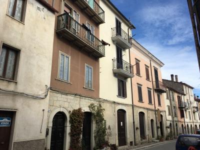 Single house for Sale to Agnone