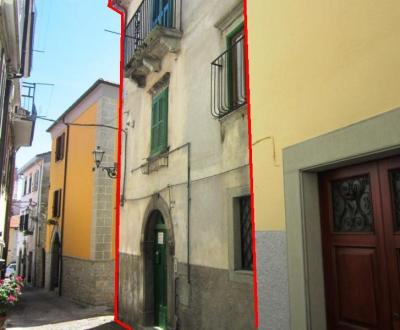 Single house for Sale to Agnone