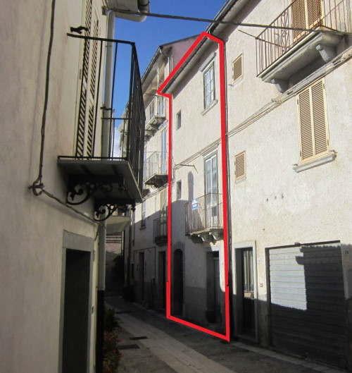 Terraced house for Sale to Castelverrino
