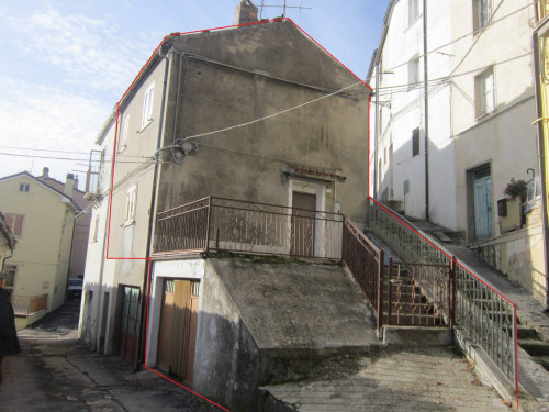 Detached house for Sale to Torrebruna