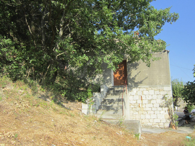 Casa in campagna in Vendita a Schiavi di Abruzzo