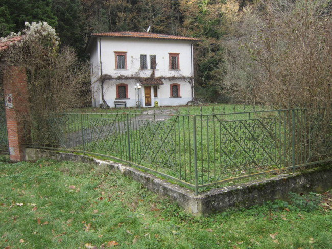 Villa in Vendita a Pescolanciano