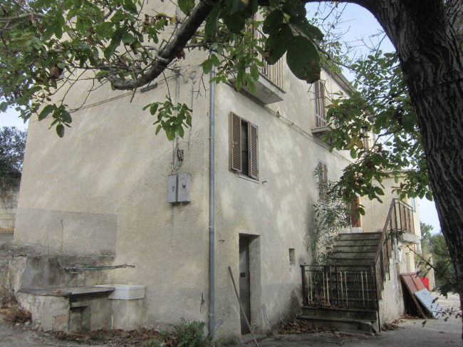  for Sale to Pietrabbondante