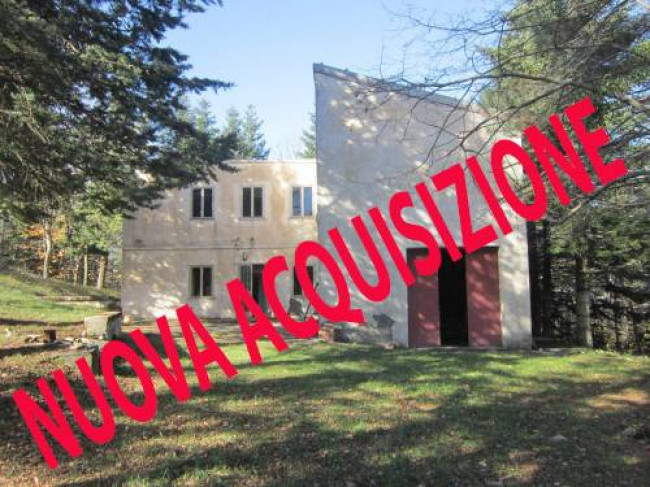 Rustic/House for Sale to Pescopennataro