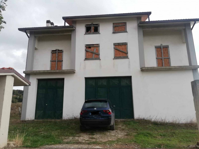 Rustic/House for Sale to Trivento