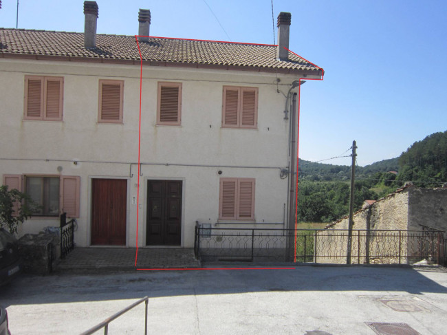 Detached house for Sale to Vastogirardi