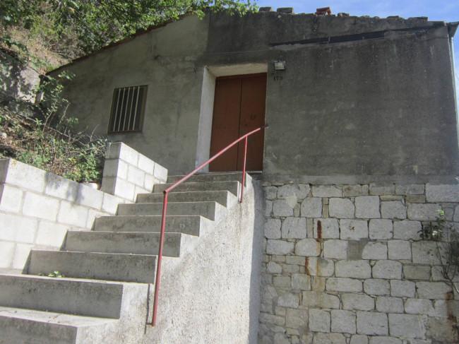 Casa in campagna in Vendita a Schiavi di Abruzzo