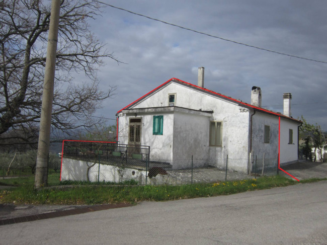  for Sale to Schiavi di Abruzzo